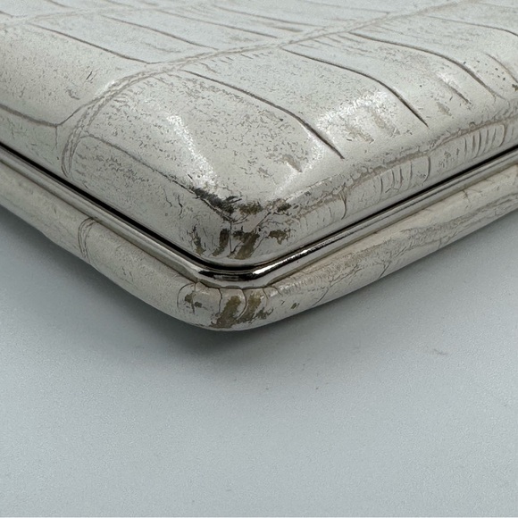 Abas White Crocodile Wallet Leather Snap Closure ID Holder
Clutch Wallet - Picture 4 of 14